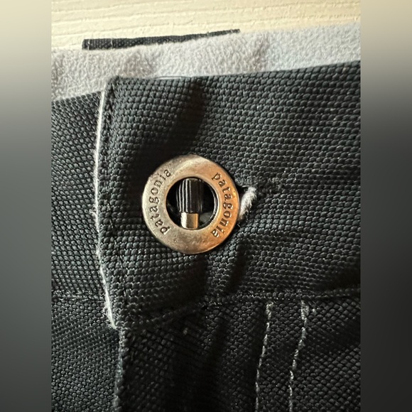Patagonia Women’s Snow Ski Pants - Picture 3 of 8